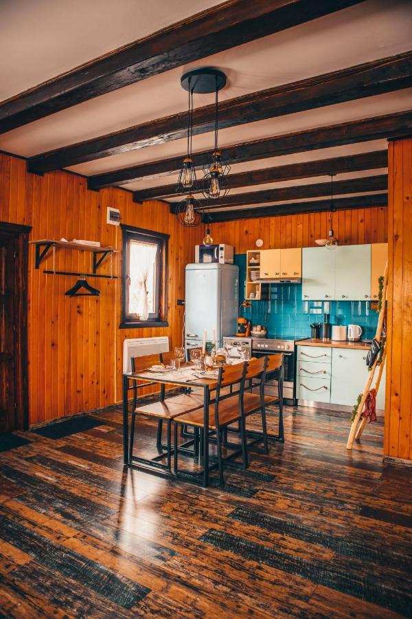 The Wooden Nest -Covasnaヴィラ エクステリア 写真